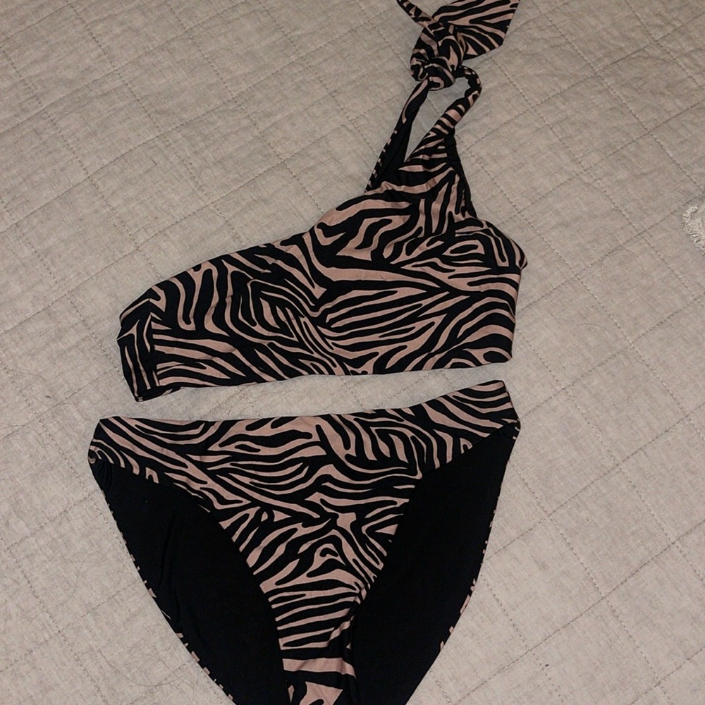 Beach Riot zebra bikini size small
